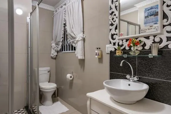 Auriols Guest House Parow Güney Afrika